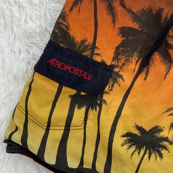 Aeropostale Men's Casual Multicolor Full Print Palms Board Shorts Size 32" - Picture 4 of 8